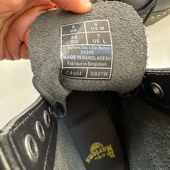 Dr Martens 1460 Smooth 8-hole Lace Up Boots - Picture 3 of 4